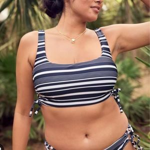 AERIE PRINTED LACE UP LONGLINE SCOOP BIKINI TOP